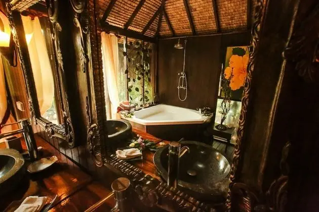 Honeymoon Süit, Deniz Üstü