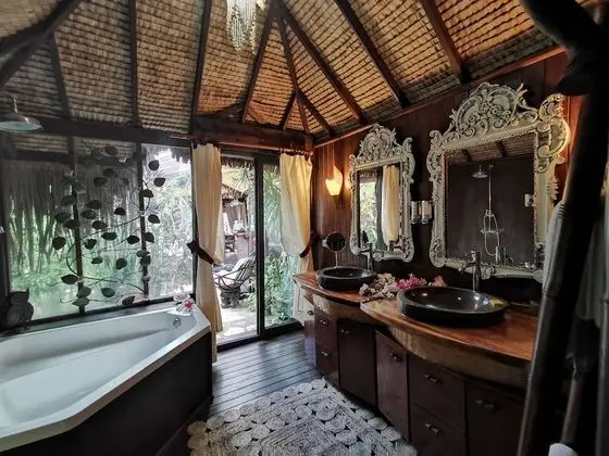 Honeymoon Süit, Deniz Üstü