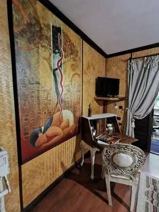 Junior Süit, Bahçeli