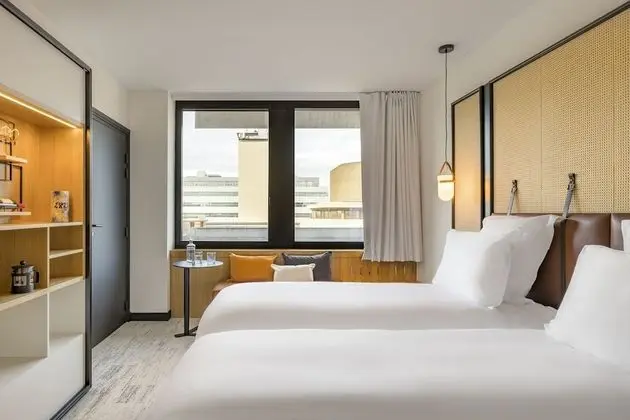 Oda, 2 Tek Kişilik Yatak, Şehir Manzaralı