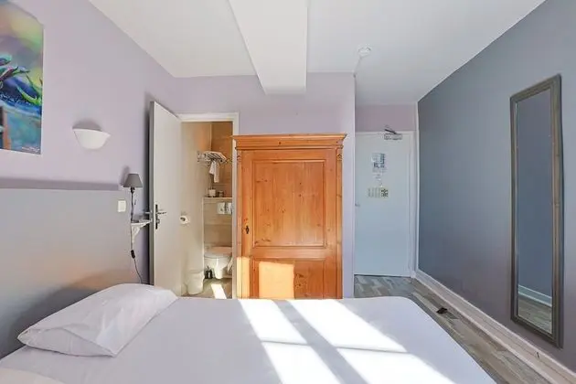 Comfort Tek Büyük Yataklı Oda