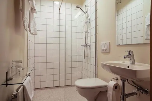 Tek Büyük veya İki Ayrı Yataklı Oda, Özel Banyo