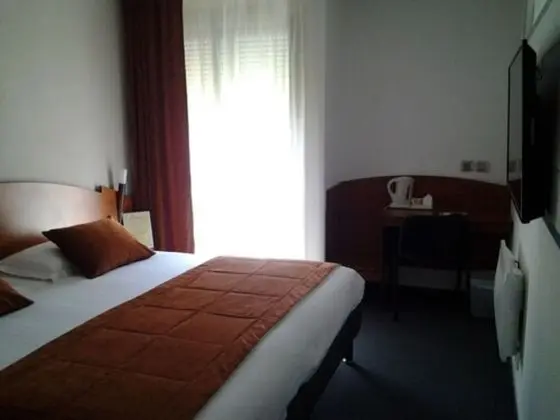 Comfort Tek Büyük veya İki Ayrı Yataklı Oda