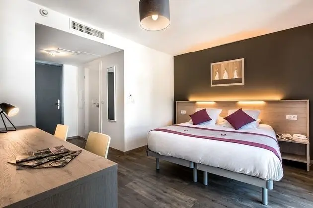 Comfort Tek Büyük veya İki Ayrı Yataklı Oda
