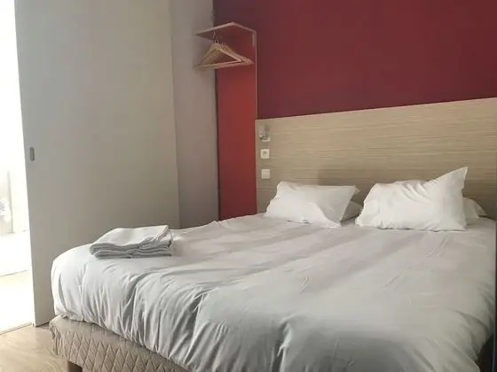 Standard Tek Büyük Yataklı Oda