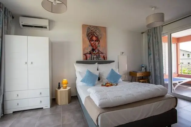 Superior Oda, 1 Büyük (Queen) Boy Yatak, Balkon, Havuz Manzaralı