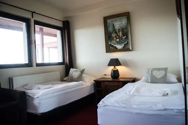 Standard Tek Büyük veya İki Ayrı Yataklı Oda, Özel Banyo