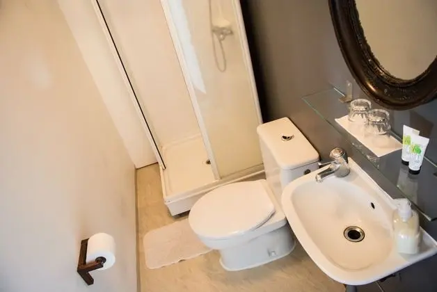 Standard Tek Büyük veya İki Ayrı Yataklı Oda, Özel Banyo