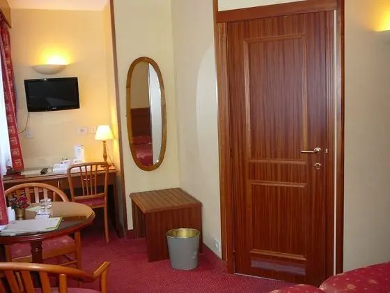 Comfort Tek Büyük Yataklı Oda