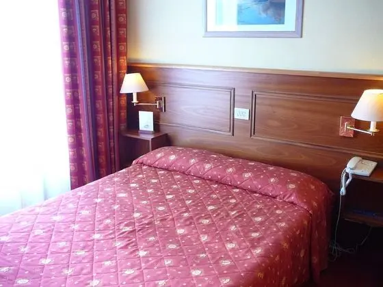 Tek Büyük Yataklı Oda, Liman Manzaralı