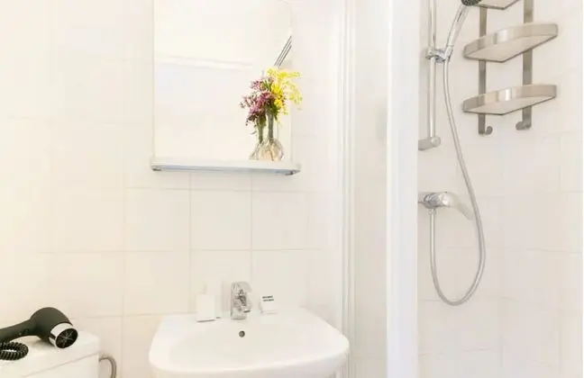 Basic Oda, 1 Tek Kişilik Yatak, Sigara İçilmez