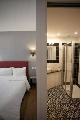 Comfort Tek Büyük Yataklı Oda
