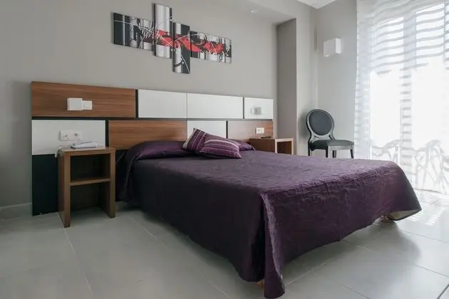 Classic Tek Büyük Yataklı Oda