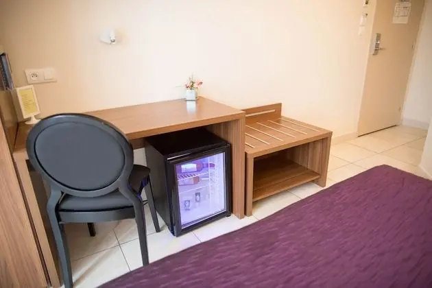 Classic Tek Büyük Yataklı Oda