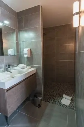 Classic Tek Büyük Yataklı Oda