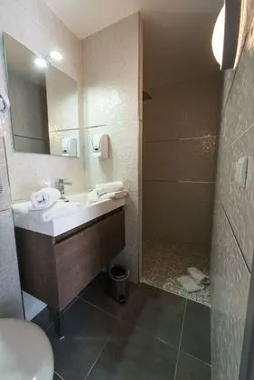 Classic Tek Büyük Yataklı Oda