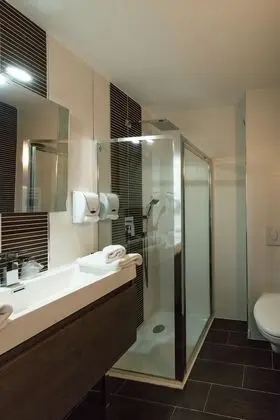 Classic Tek Büyük Yataklı Oda