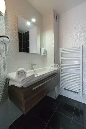 Classic Tek Büyük Yataklı Oda