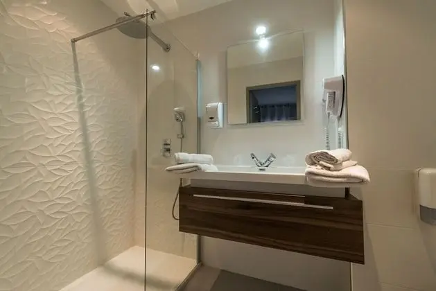 Superior Tek Büyük Yataklı Oda