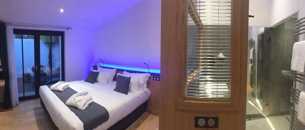 Tek Büyük veya İki Ayrı Yataklı Oda