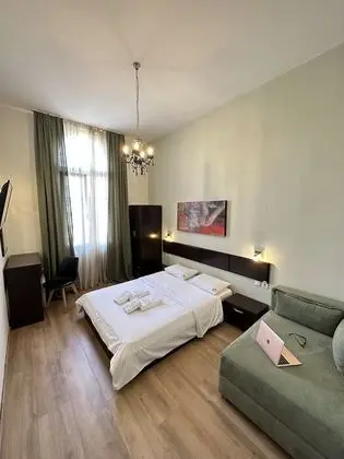 Basic Tek Büyük Yataklı Oda