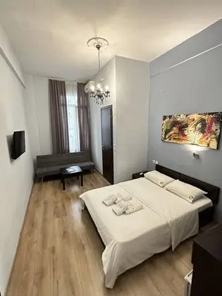 Basic Tek Büyük Yataklı Oda