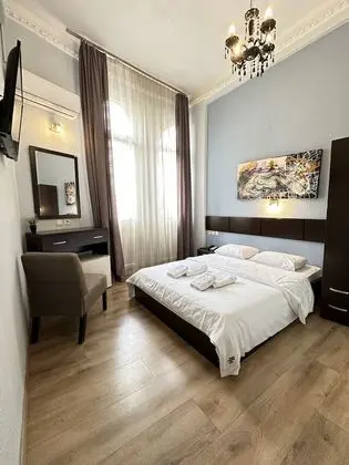 Basic Tek Büyük Yataklı Oda