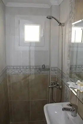 Üç Kişilik Oda