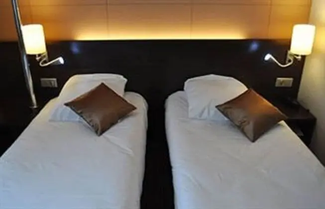 İki Ayrı Yataklı Oda