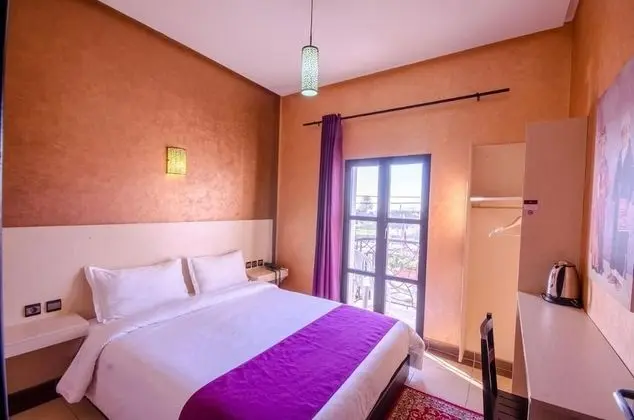 Comfort Tek Büyük Yataklı Oda