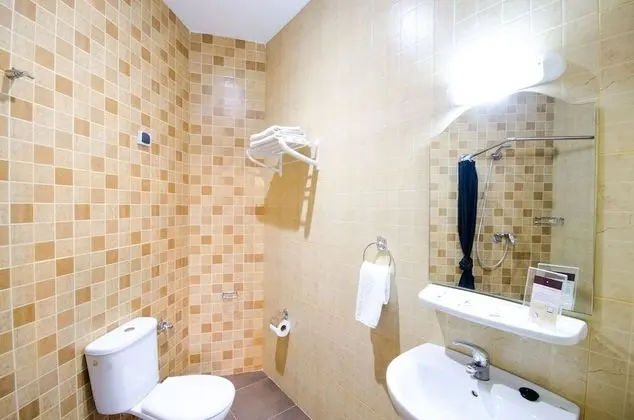 Comfort Tek Büyük Yataklı Oda