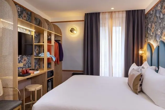 Comfort Tek Büyük veya İki Ayrı Yataklı Oda