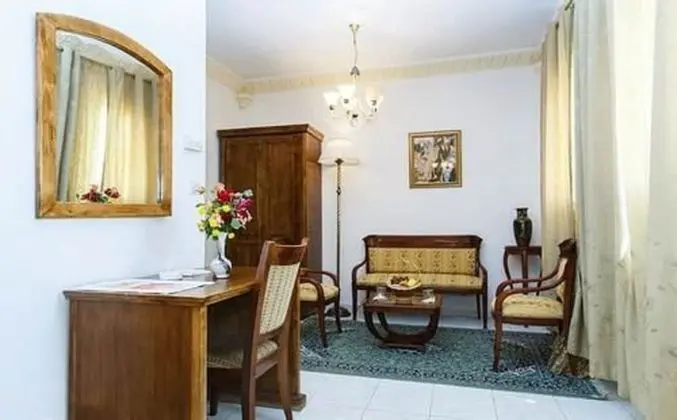 Standard Tek Büyük Yataklı Oda