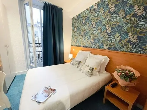 Classic Tek Büyük Yataklı Oda