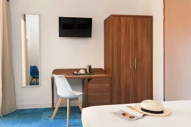 Classic Tek Büyük Yataklı Oda