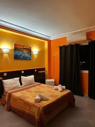Basic Tek Büyük veya İki Ayrı Yataklı Oda, Sigara İçilebilir, Kısmi Deniz Manzaralı