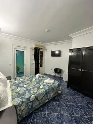 Basic Tek Büyük veya İki Ayrı Yataklı Oda, Sigara İçilebilir, Kısmi Deniz Manzaralı