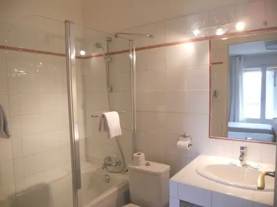 İki Ayrı Yataklı Oda, Şehir Manzaralı