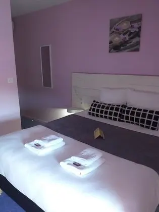 Comfort Tek Büyük Yataklı Oda