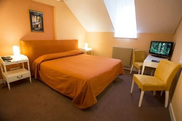 Comfort Tek Büyük Yataklı Oda