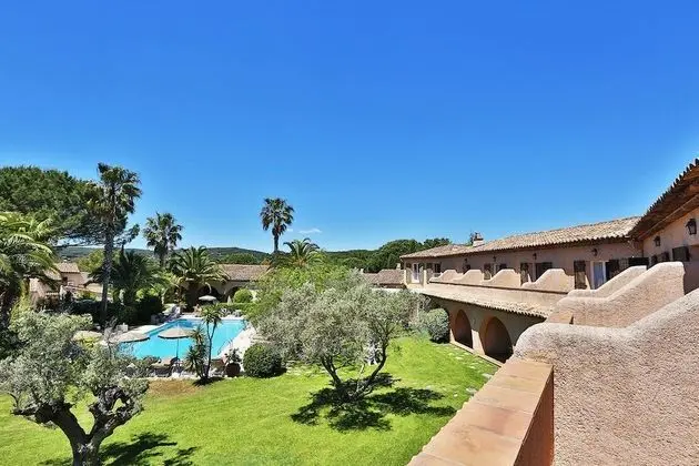 Tek Büyük veya İki Ayrı Yataklı Oda, Teras