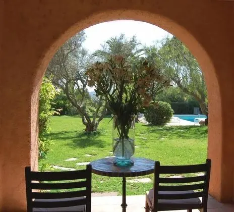 Tek Büyük veya İki Ayrı Yataklı Oda, Teras