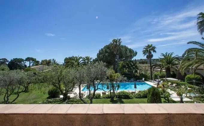 Tek Büyük veya İki Ayrı Yataklı Oda, Teras