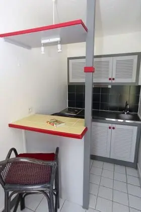 Stüdyo, 2 Tek Kişilik Yatak, Küçük Mutfak