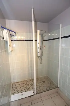 Stüdyo, 2 Tek Kişilik Yatak, Küçük Mutfak