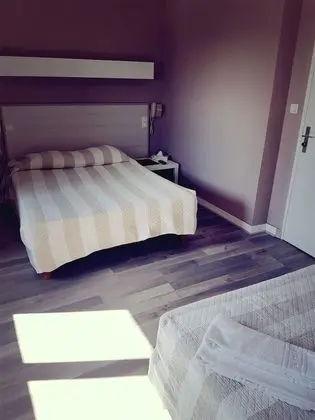 Üç Kişilik Oda