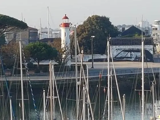 Superior Tek Büyük Yataklı Oda, Liman Manzaralı