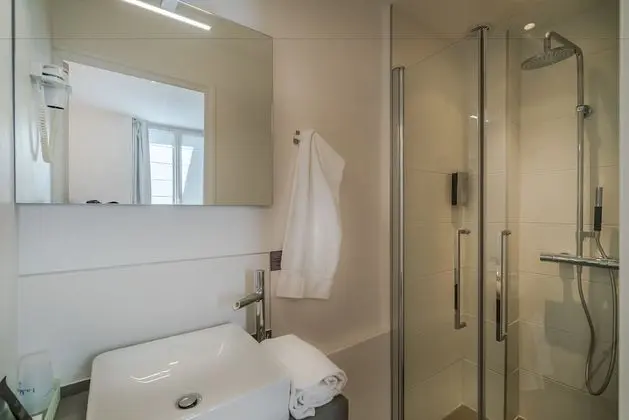 Superior Tek Büyük Yataklı Oda, Liman Manzaralı