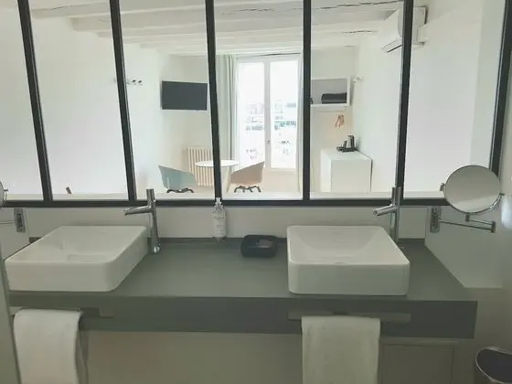 Superior Tek Büyük Yataklı Oda, Liman Manzaralı