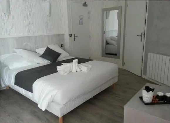 Dört Kişilik Oda, 2 Büyük (Queen) Boy Yatak, Sigara İçilmez